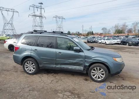 2012 Subaru Forester 2.5X Premium из США, поврежденный, VIN JF2SHADC1CH434432